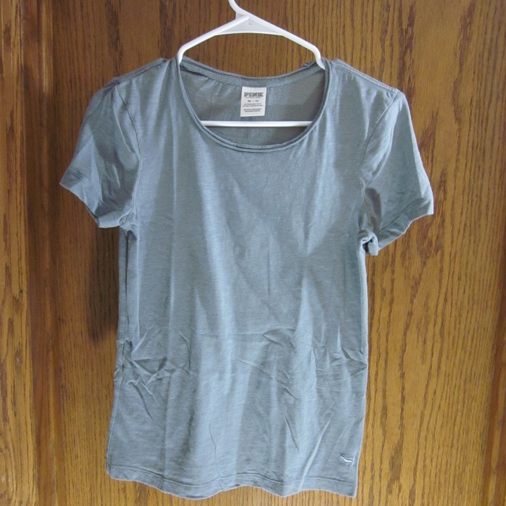 💥BUY 2 GET 1 FREE💥Plain Gray shirt💥